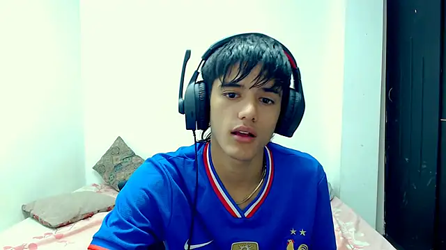 Cris curry online show from December 17, 6:35 am