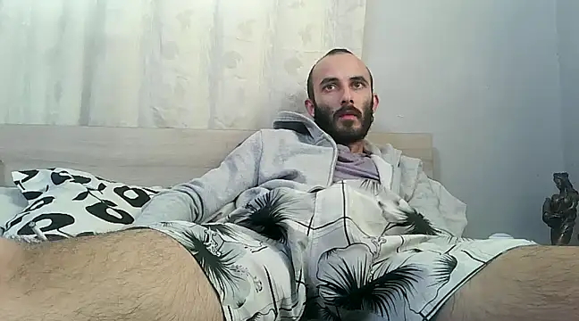 Snapshot of kisandgioni chatting on January 10, 12:04 pm kisandgioni online show from January 10, 12:04 pm