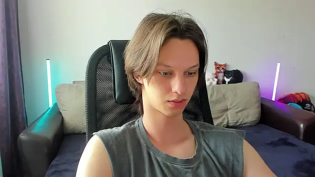 Ostin meow online show from May 28, 8:23 am