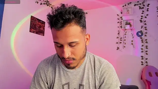 Raf brunette online show from December 17, 2:33 pm