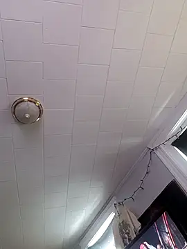 ChuckyyDee online show from February 11, 7:30 pm