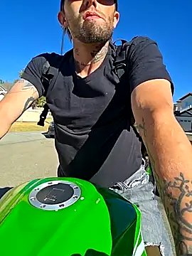 Fuckboy4public online show from September 22, 9:36 pm