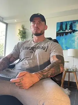 DimitriSullivan  online show from April 9, 1:39 pm