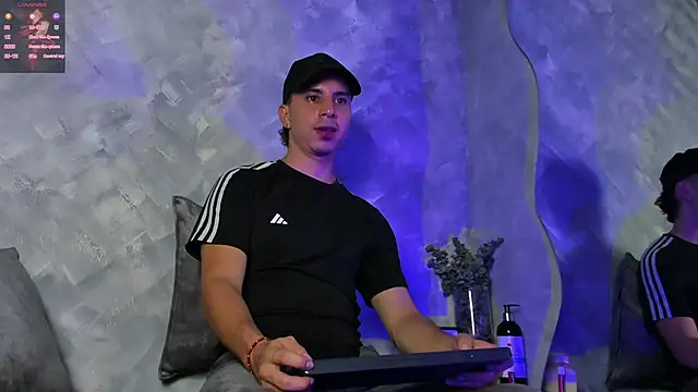 Snapshot of -Bruno-Bs chatting on October 2, 9:30 pm -Bruno-Bs online show from October 2, 9:30 pm