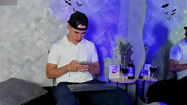 Snapshot of -Bruno-Bs chatting on October 18, 1:21 am -Bruno-Bs online show from October 18, 1:21 am