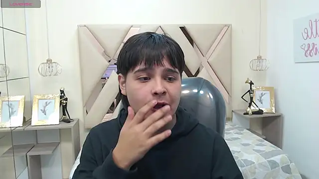 AndrewPherson online show from January 6, 1:52 pm