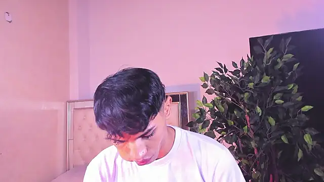 im sebaslopez online show from February 6, 9:23 pm