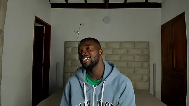 Dylan Taylor online show from February 26, 3:41 am