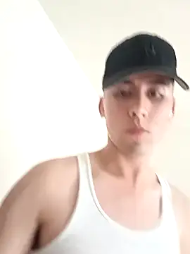 EE9EE9 online show from January 16, 8:57 pm