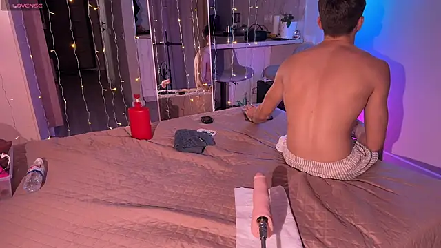 Walt Enjoy online show from December 3, 7:09 pm