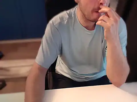 CuteMan33 online show from July 5, 5:53 pm