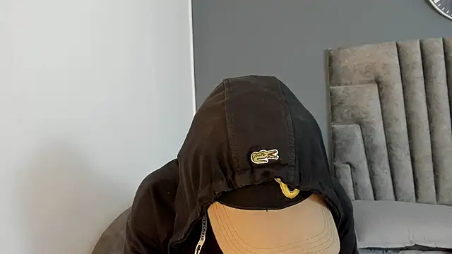 Robin Rief online show from December 14, 3:35 am