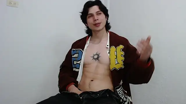 pervertsteens3 online show from February 3, 6:40 am