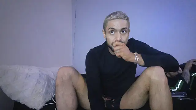 DerekPerez2025 online show from January 17, 6:27 am