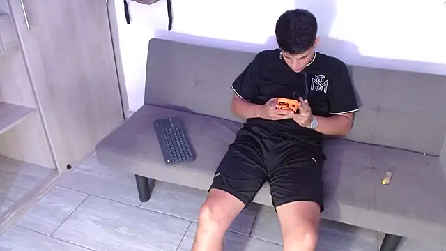 boss of cash online show from April 9, 10:16 pm