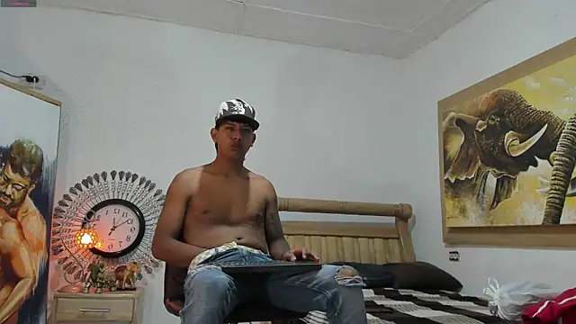 mr stiven  online show from May 29, 7:29 am