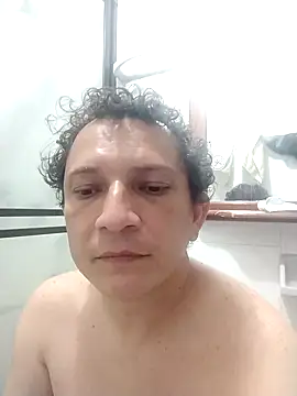 Bombi22 online show from February 9, 3:01 pm