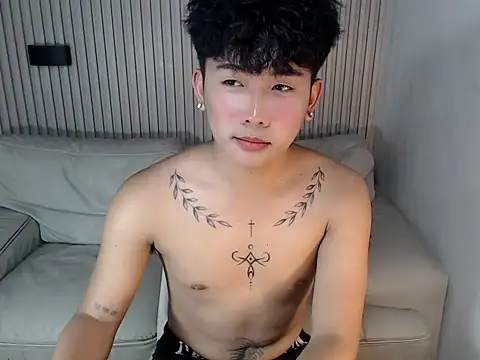 dangerzone0122 online show from July 28, 8:52 pm