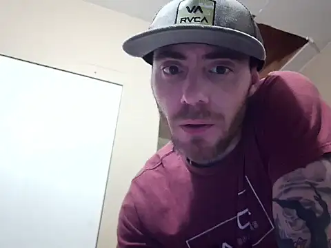 Huntzg23 online show from February 5, 7:15 am