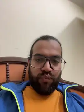 Arsh Loves Luv online show from December 31, 9:06 pm