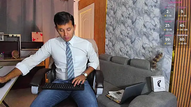 Hideintheoffice online show from February 16, 1:14 am