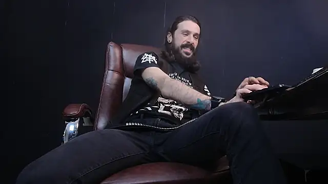 AxelColton online show from February 13, 6:20 am