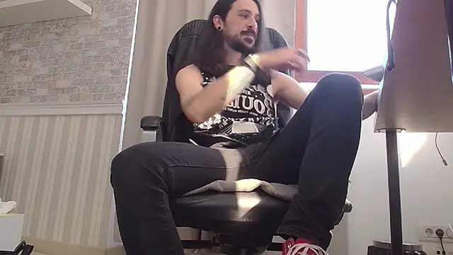 AxelColton online show from October 19, 10:40 am