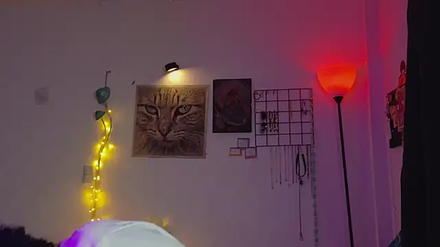 seven7xis online show from April 6, 4:09 am