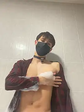 twink19355 online show from December 20, 7:55 am