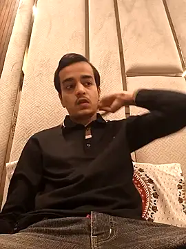 J JEN5 online show from December 26, 6:09 am