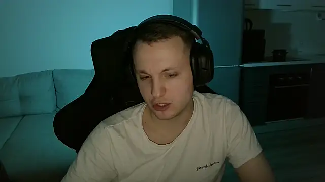 -VsFuture- online show from December 23, 4:17 pm