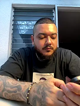 El Titan1998 online show from December 13, 9:32 pm