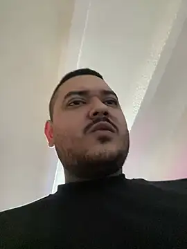 El Titan1998 online show from February 7, 3:41 pm