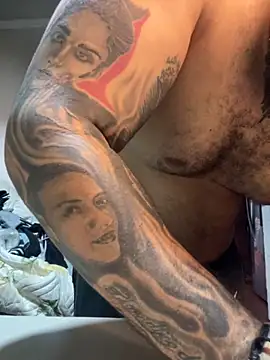 El Titan1998 online show from October 19, 11:46 am