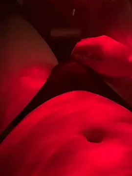 Snapshot of DiamondZar77038 chatting on December 21, 11:24 pm DiamondZar77038 online show from December 21, 11:24 pm