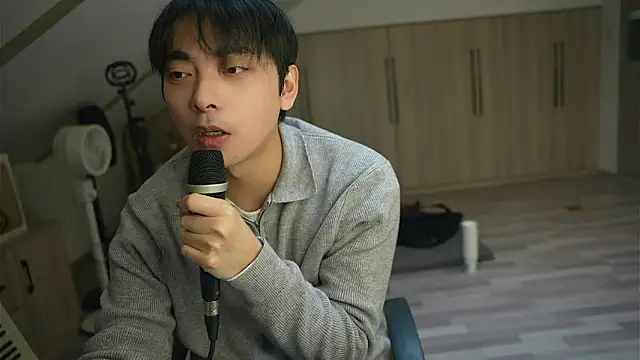 chinalover4199 online show from February 2, 4:22 am