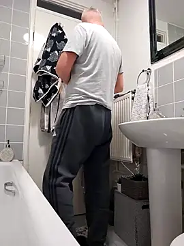 Naked Uk Guy online show from January 29, 7:11 pm