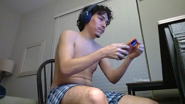 lonelycitiboy online show from February 12, 4:23 am