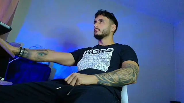 XanderCage99 online show from October 5, 5:22 am