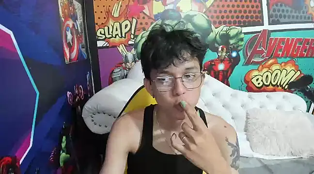 Snapshot of jisuscat chatting on January 20, 7:25 pm jisuscat online show from January 20, 7:25 pm