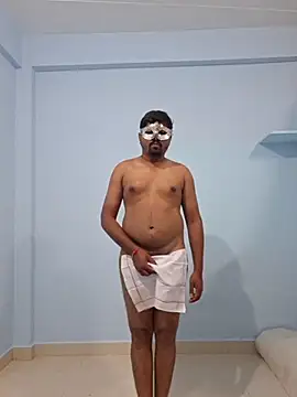 Desi Heat online show from October 24, 2:19 pm