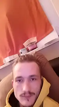 frankthefuck69 online show from March 3, 8:29 pm