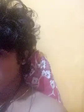 CosmicEmuu online show from March 20, 6:45 pm