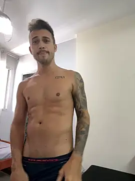 carvalhofelipe online show from February 16, 2:43 pm