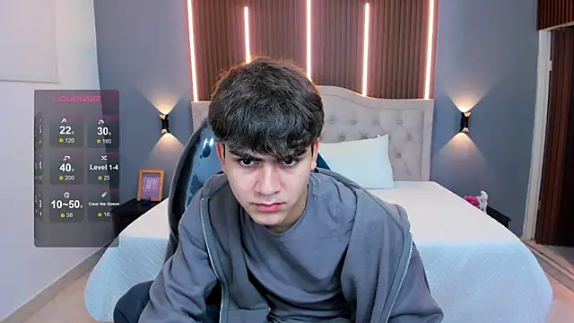 Tommy18   online show from November 21, 3:38 am