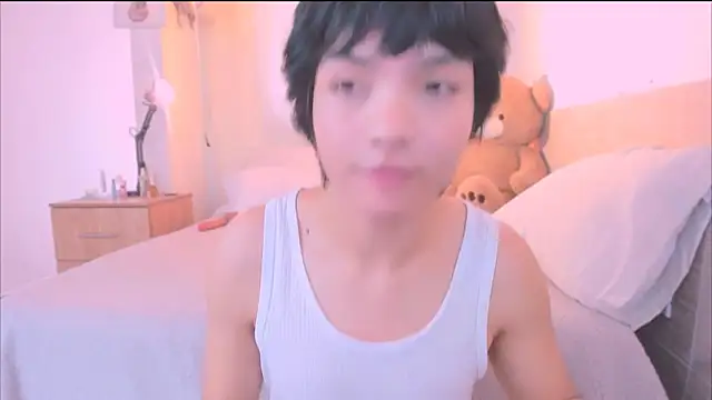 AllanYong18 online show from October 6, 1:49 pm