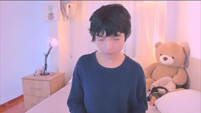 AllanYong18 online show from October 4, 12:54 pm