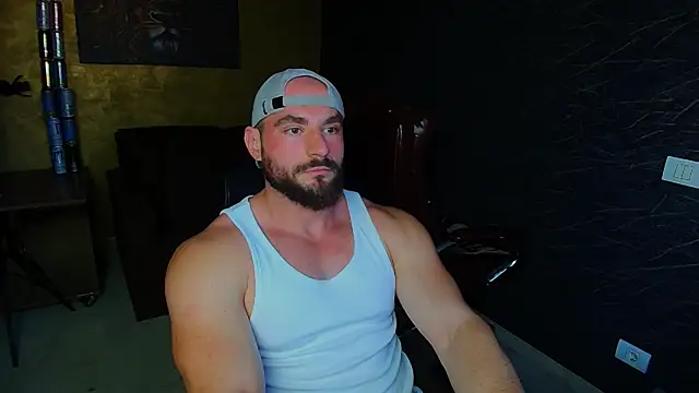 AdamJamesonn online show from May 26, 5:14 am