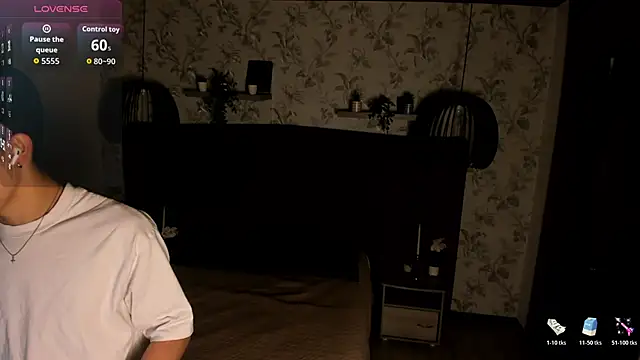 tim  fox online show from April 6, 11:33 am