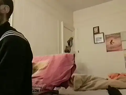 Snapshot of BaByArM81 chatting on March 3, 4:34 am BaByArM81 online show from March 3, 4:34 am